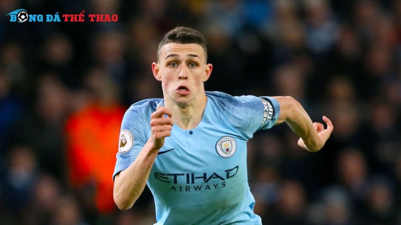 Tư duy chơi bóng của Phil Foden