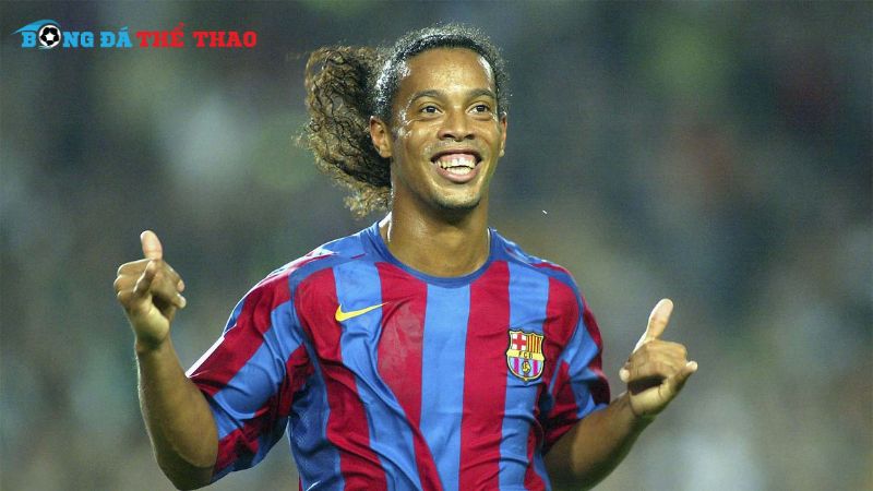 Ronaldinho (Đã giải nghệ, 159,6 triệu fan hâm mộ)