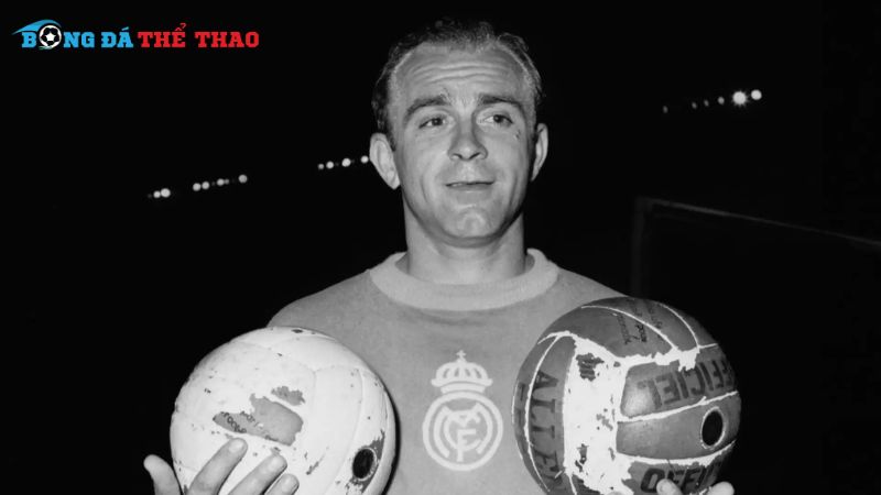 Alfredo Di Stefano với khả năng thi đấu ở mọi vị trí sân cỏ