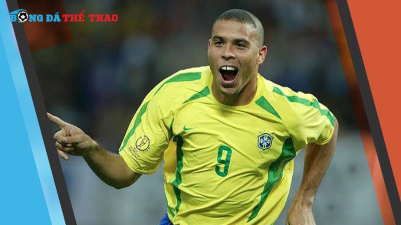 Ronaldo Nazário (Brazil) - "Người ngoài hành tinh" của bóng đá