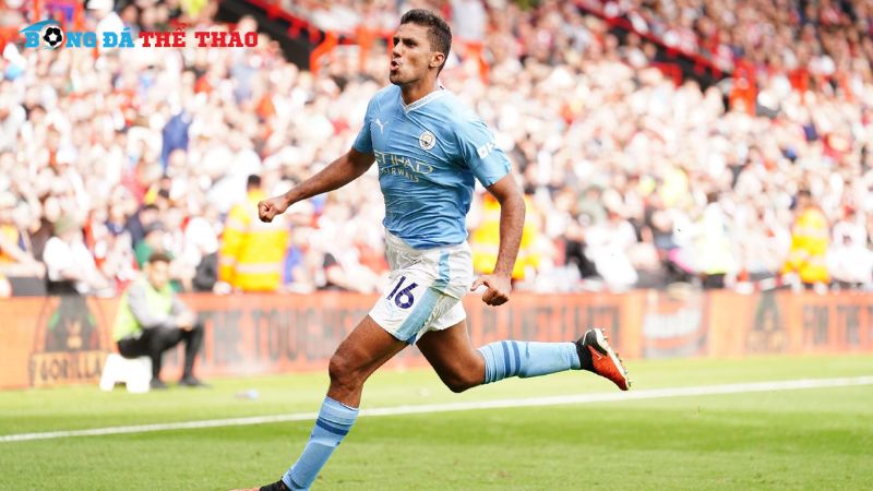 Rodri (Man City) là một trong những tiền vệ phòng ngự hàng đầu thế giới dưới