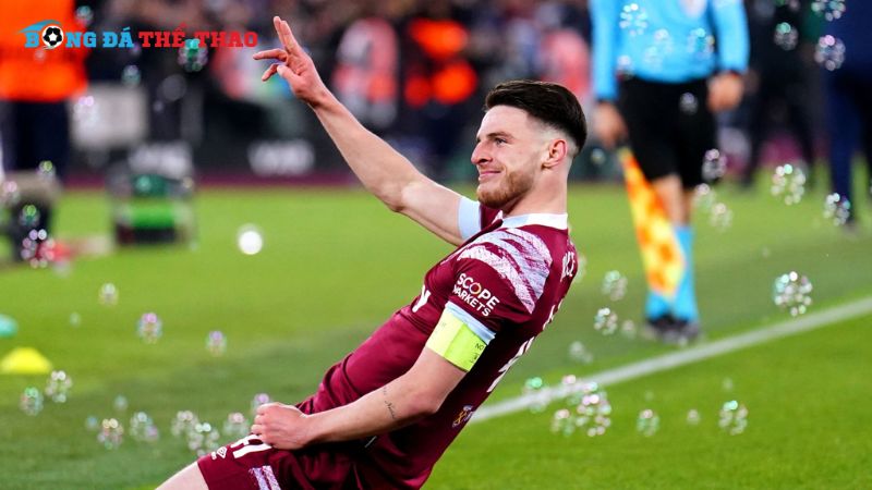 Declan Rice là một tiền vệ phòng ngự trẻ đầy tiềm năng