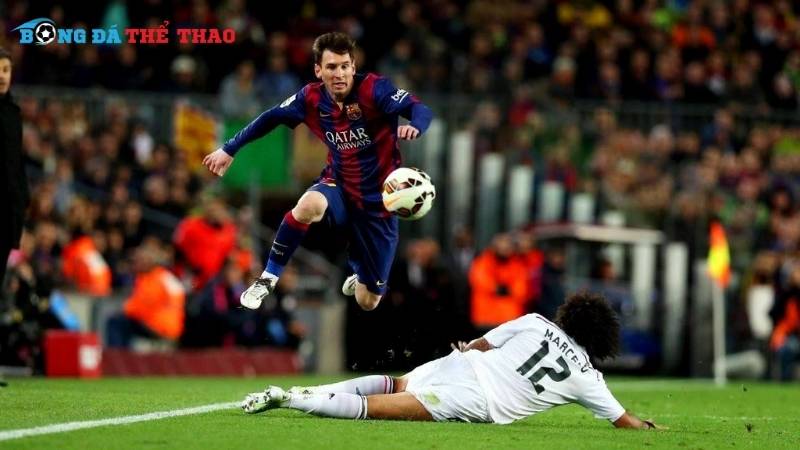 Kỹ thuật qua người Messi – sự tinh tế và khả năng biến không thể thành có thể!