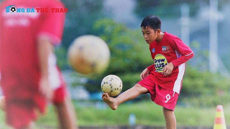Kỹ thuật tâng bóng